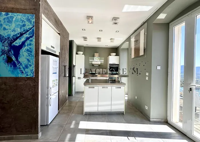 بيت للعطل Maison Golf De Calvi Couchers De Soleil Vue لوميو