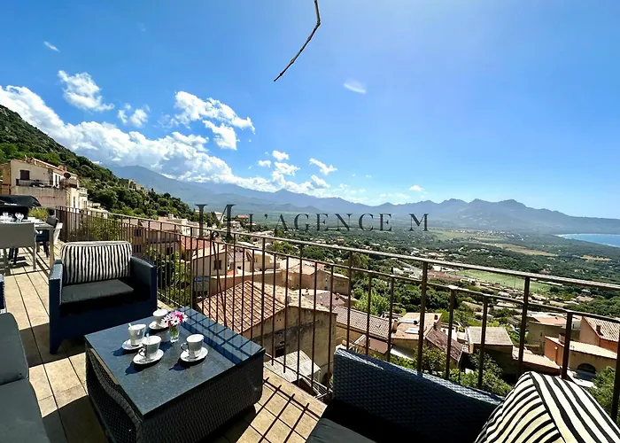 Vakantiehuis Maison Golf De Calvi Couchers De Soleil Vue Lumio (Corsica)